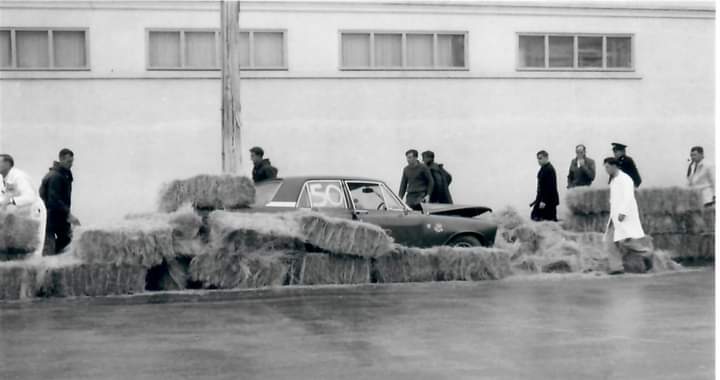 Name:  Waimate 1964 #0401 Waimate 1964 Saloon Race #8 E Sprague in bales 1 Graham Woods.jpg
Views: 751
Size:  30.6 KB