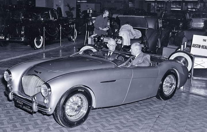 Name:  AH 100 #002 Healey Hundred 1952 London Motor Show Len Lord DMH AH board at rear arch R Jordan   .jpg
Views: 337
Size:  58.8 KB