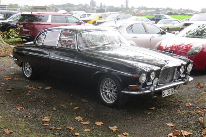 Name:  223_0423_001 Jaguar.JPG
Views: 539
Size:  126.3 KB