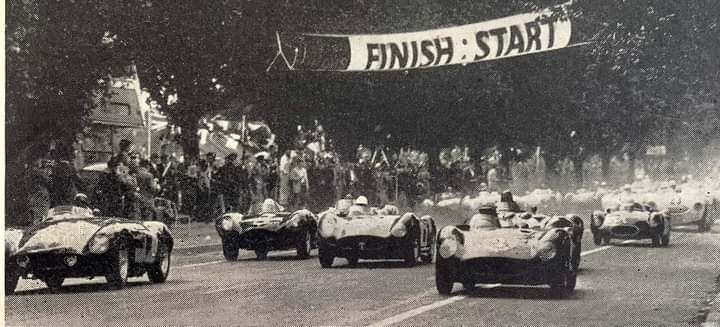 Name:  AH 100S #077 Australian TT Races 1956 Melbourne AH 100S Graham Edney (2).jpg
Views: 79
Size:  49.3 KB