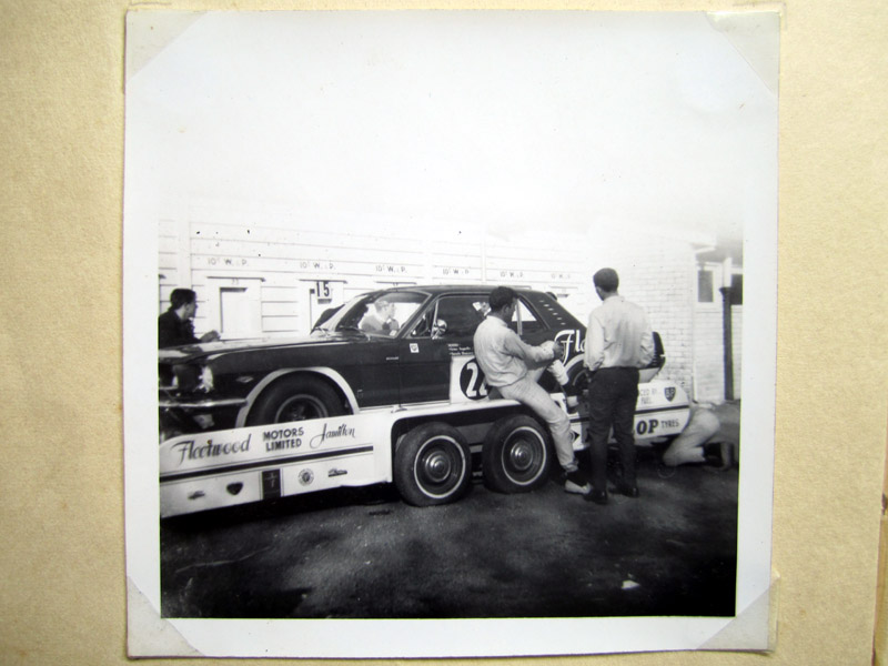 Name:  Fleetwood Mustang #011 1965 Pukekohe Fleetwood Mustang on Trailer Gold Leaf 3 hr Race Oct 1965 R.jpg
Views: 754
Size:  109.9 KB