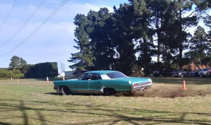 Name:  Pontiac #081 Bonneville Mark Dawber VCC Sprint May 2023 M Dawber.jpg
Views: 619
Size:  52.4 KB