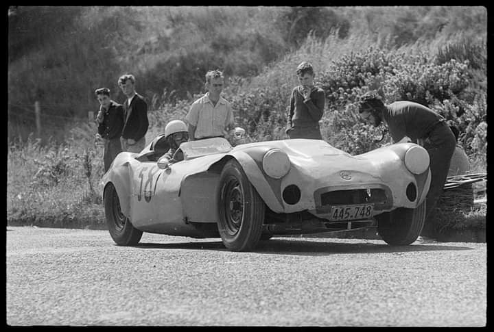 Name:  Specials #053 Bagnall - Jaguar Rob Bagnall w Brian Watson 1961 -64 plate 445.748 CAN A Dick.jpg
Views: 1012
Size:  56.3 KB