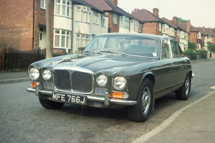 Name:  174_0611_20 Daimler.JPG
Views: 534
Size:  83.4 KB