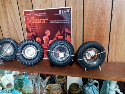 Name:  Vintage #163 Vintage Tyre Ashtrays #3 Ethel Anne Antiques Hawera R Dowding  (3) (425x319).jpg
Views: 673
Size:  170.8 KB