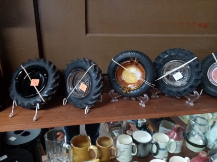 Name:  Vintage #161 Vintage Tyre Ashtrays #1 Ethel Anne Antiques Hawera R Dowding (3) (425x319).jpg
Views: 663
Size:  140.3 KB