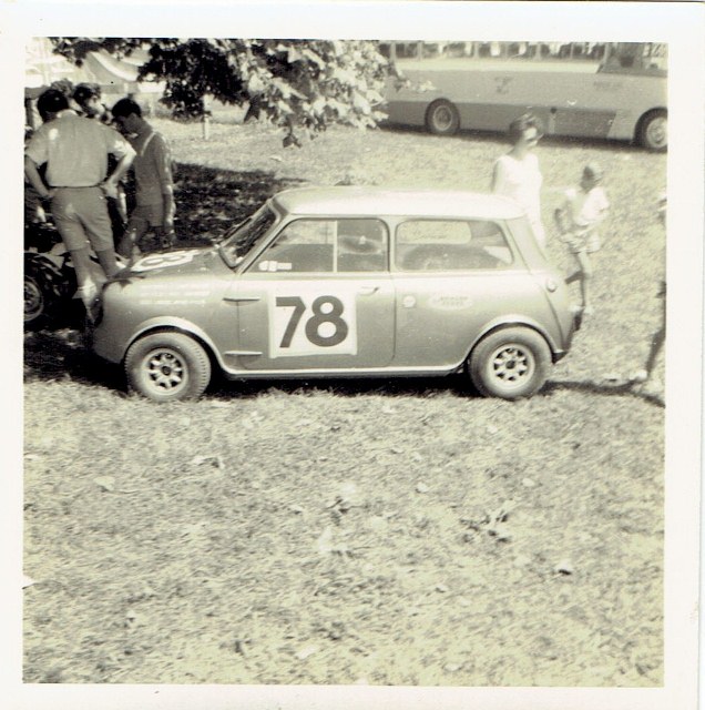 Name:  Mini  Frank Hamlin, Pukekohe late 1960's # 3  CCI16072015 (3) (636x640).jpg
Views: 785
Size:  135.5 KB