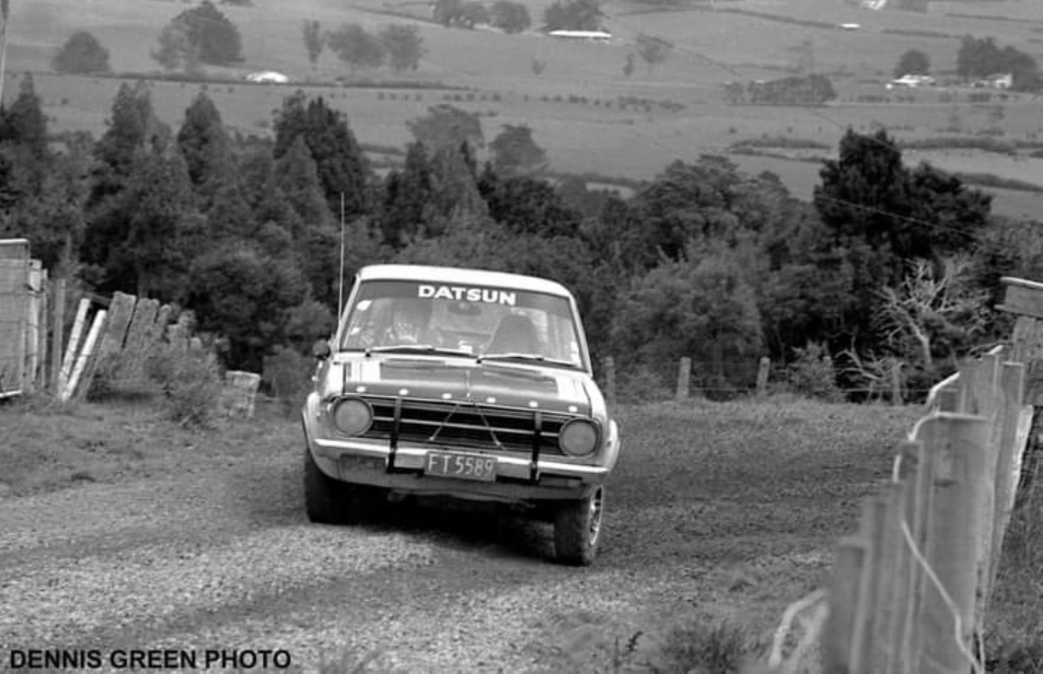 Name:  NSCC 1975 #0176 B Cosseys Hill Climb Mini - Datsun 1200 Rod Peat 170 kb arch R Cammick ph Dennis.jpg
Views: 200
Size:  169.7 KB