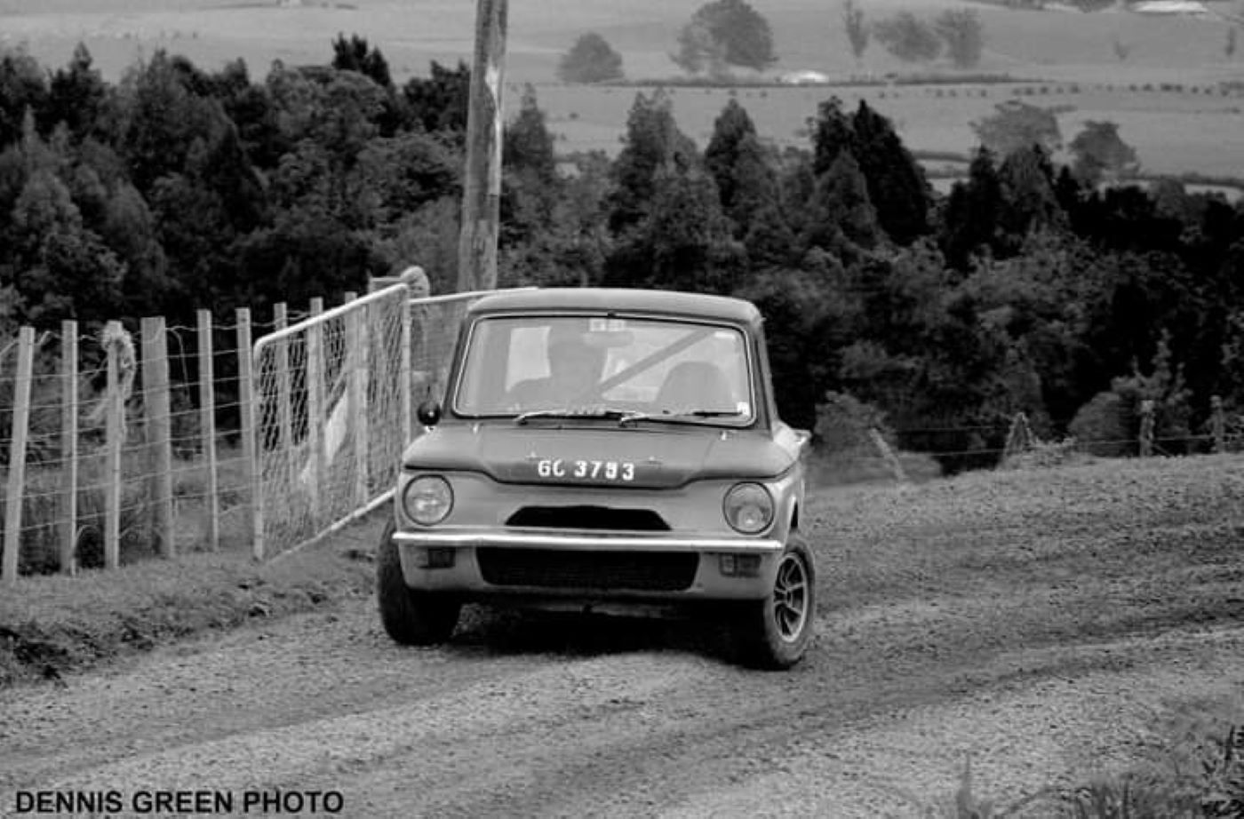 Name:  NSCC 1975 #0178 B Cosseys Hill Climb Hillman Imp 172 kb arch R Cammick ph Dennis Green.jpg
Views: 534
Size:  172.1 KB