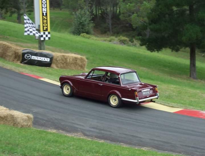 Name:  Allan Woolf #007 Leadfoot Festival 2018 Triumph Vitesse his last event - finish line Chris Denby.jpg
Views: 501
Size:  38.3 KB