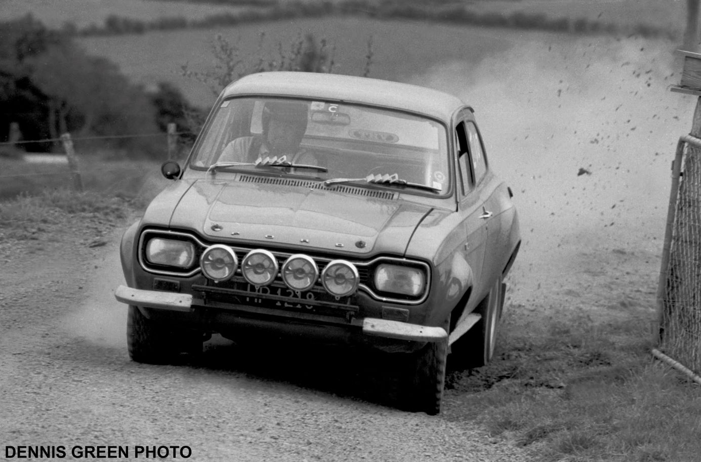 Name:  NSCC 1976 #0178 B Cosseys Hill Climb 1976 Ford Escort HP1218 or 1219 Q 171 kb arch R Cammick ph .jpg
Views: 501
Size:  171.2 KB