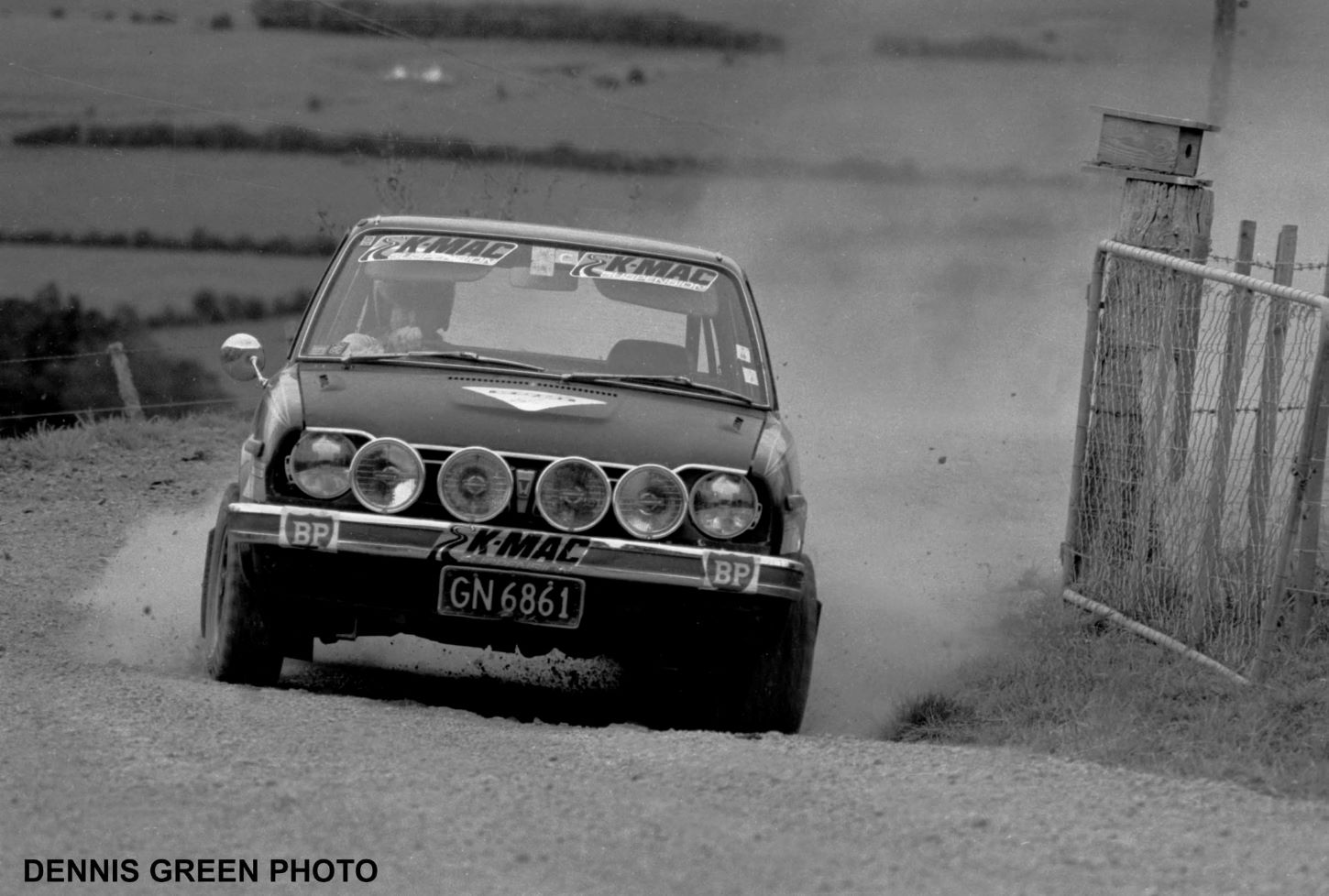 Name:  NSCC 1976 #0181 B Cosseys Hill Climb 1976 Honda Civic EB Reg GN6861 173 kb arch R Cammick ph Den.jpg
Views: 516
Size:  173.0 KB