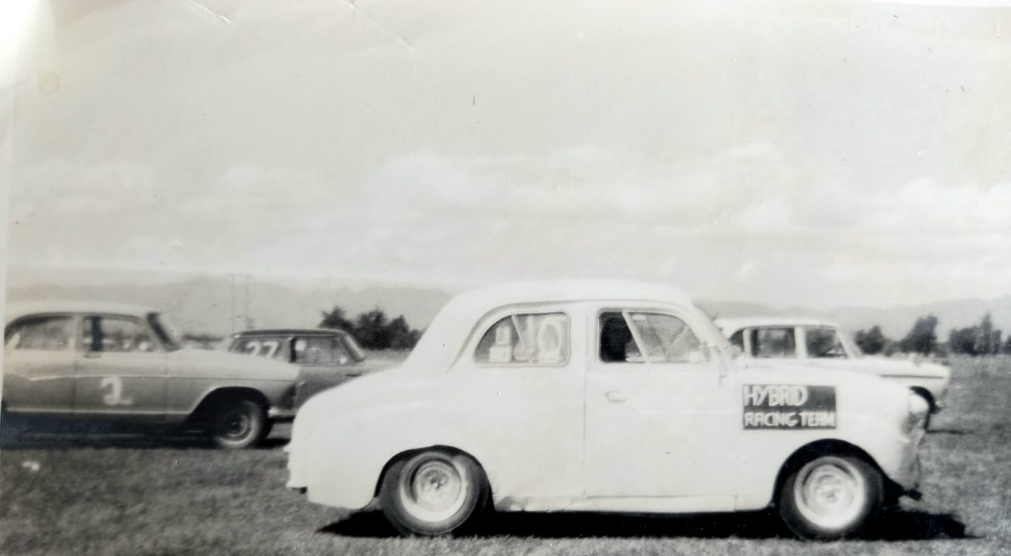 Name:  Hamilton CC 1966 #045 1966 Mike Miers - Hamilton Standard 10 Cortina 1500 running gear Jenny Luc.jpg
Views: 464
Size:  69.3 KB