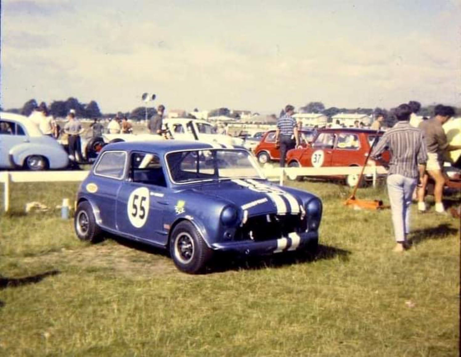 Name:  Mini #055 Tony Gilbertson Minisprint Pukekohe Q late 1960's colour fr arch Bruce Dyer.jpg
Views: 657
Size:  176.8 KB