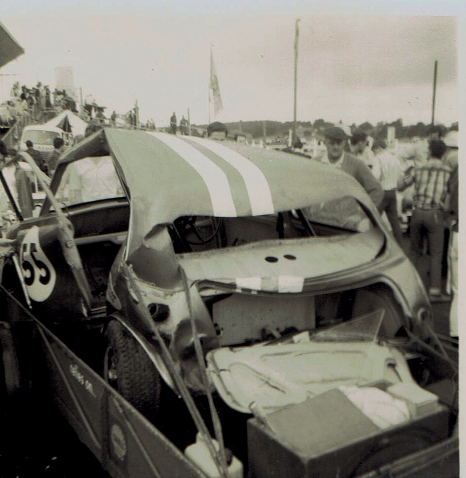 Name:  Mini #058 Minisprint Pukekohe GP 1968 crash Tony Gilbertson - Roger Dowsding .jpg
Views: 268
Size:  168.7 KB