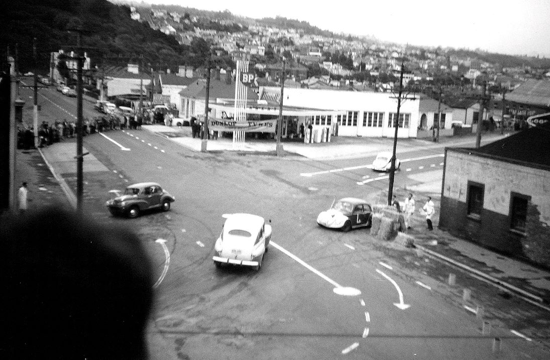 Name:  Dunedin Festival 1962 #007 Stan Prestidge Ford V8 with VW's and Morris Minor 177 kb arch CAN All.jpg
Views: 670
Size:  177.3 KB