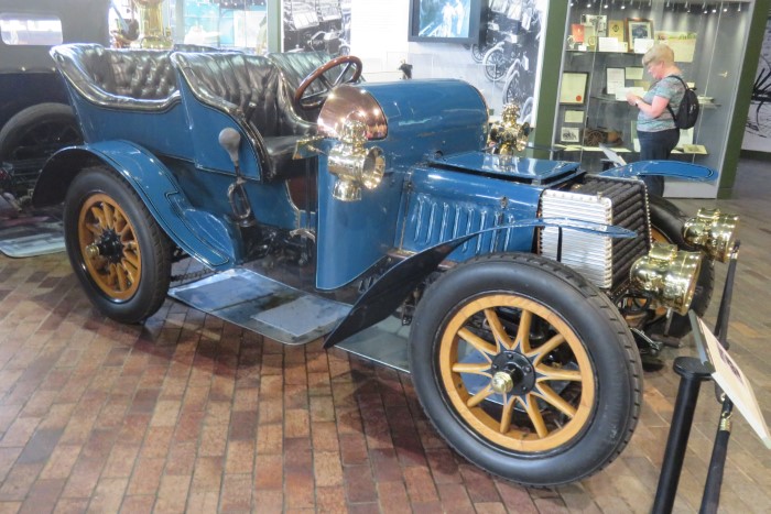 Name:  223_0729_035 Daimler.JPG
Views: 439
Size:  121.6 KB