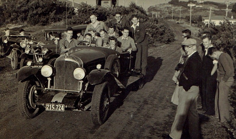 Name:  NSCC #004 B Early years Graham - Graeme Wells Bentley and Club members Taylors Bay H C 20 May 19.jpg
Views: 156
Size:  150.1 KB