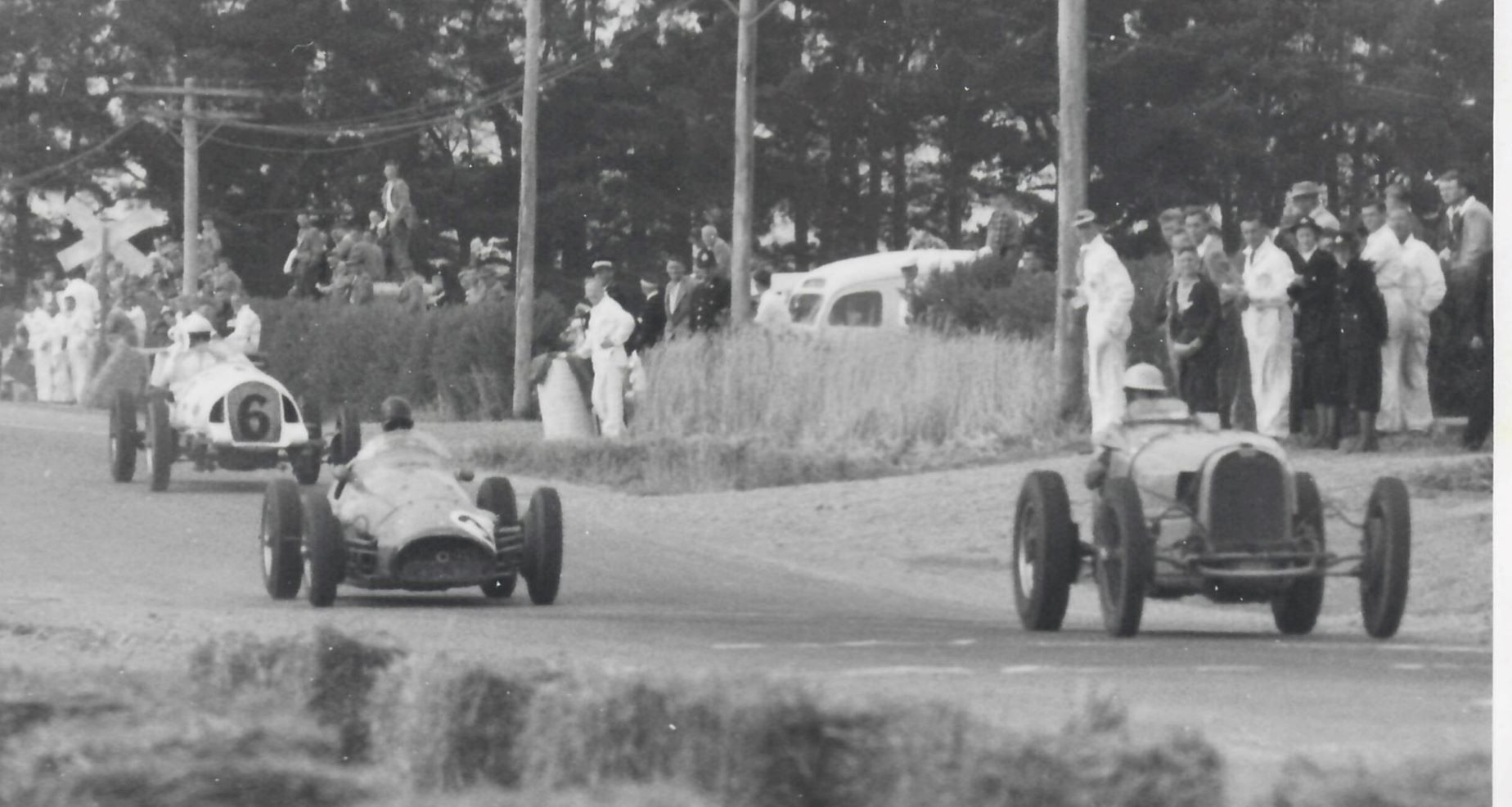 Name:  Ryal Bush 1956 #061 1956. Ryal Bush. Roycroft leading, Whitehead Frank Shuter at rear 171 kb -ar.jpg
Views: 637
Size:  171.2 KB