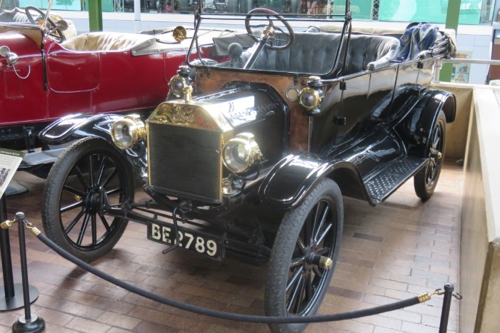 Name:  223_0729_052 Ford.JPG
Views: 412
Size:  116.7 KB