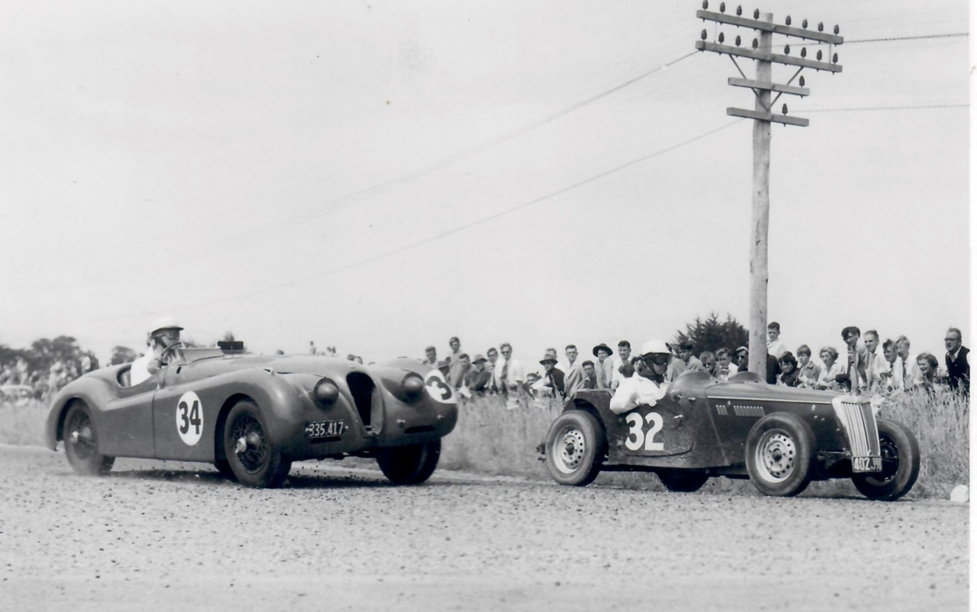 Name:  Ryal Bush 1956 #052 1956. Ryal Bush. #34 Ray Archibald, #32 Tom Kilkelly. 176 kb arch Graham Woo.jpg
Views: 161
Size:  175.5 KB