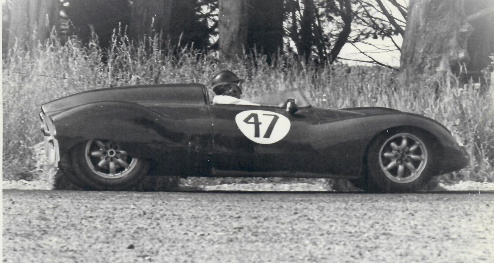 Name:  Ryal Bush 1957 #048 1957. February, Ryal Bush, Jack Brabham. Cooper Climax Bobtail #47 173 kb . .jpg
Views: 617
Size:  173.3 KB