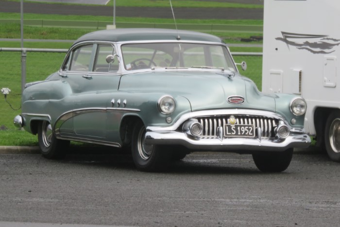 Name:  223_0924_006 Buick.JPG
Views: 458
Size:  83.4 KB