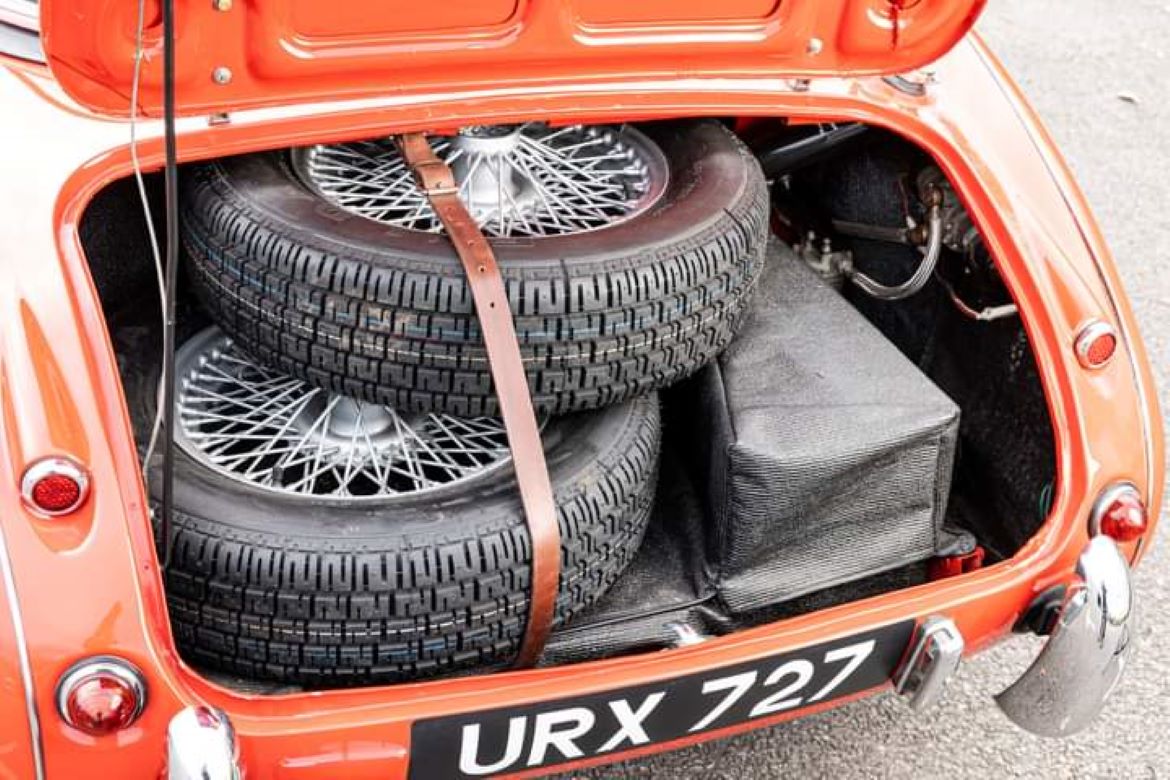 Name:  AH 3000 #1112 URX727 Works Rally Car - boot with tyres 174 kb AH O and E arch C Eusebio.jpg
Views: 222
Size:  174.0 KB
