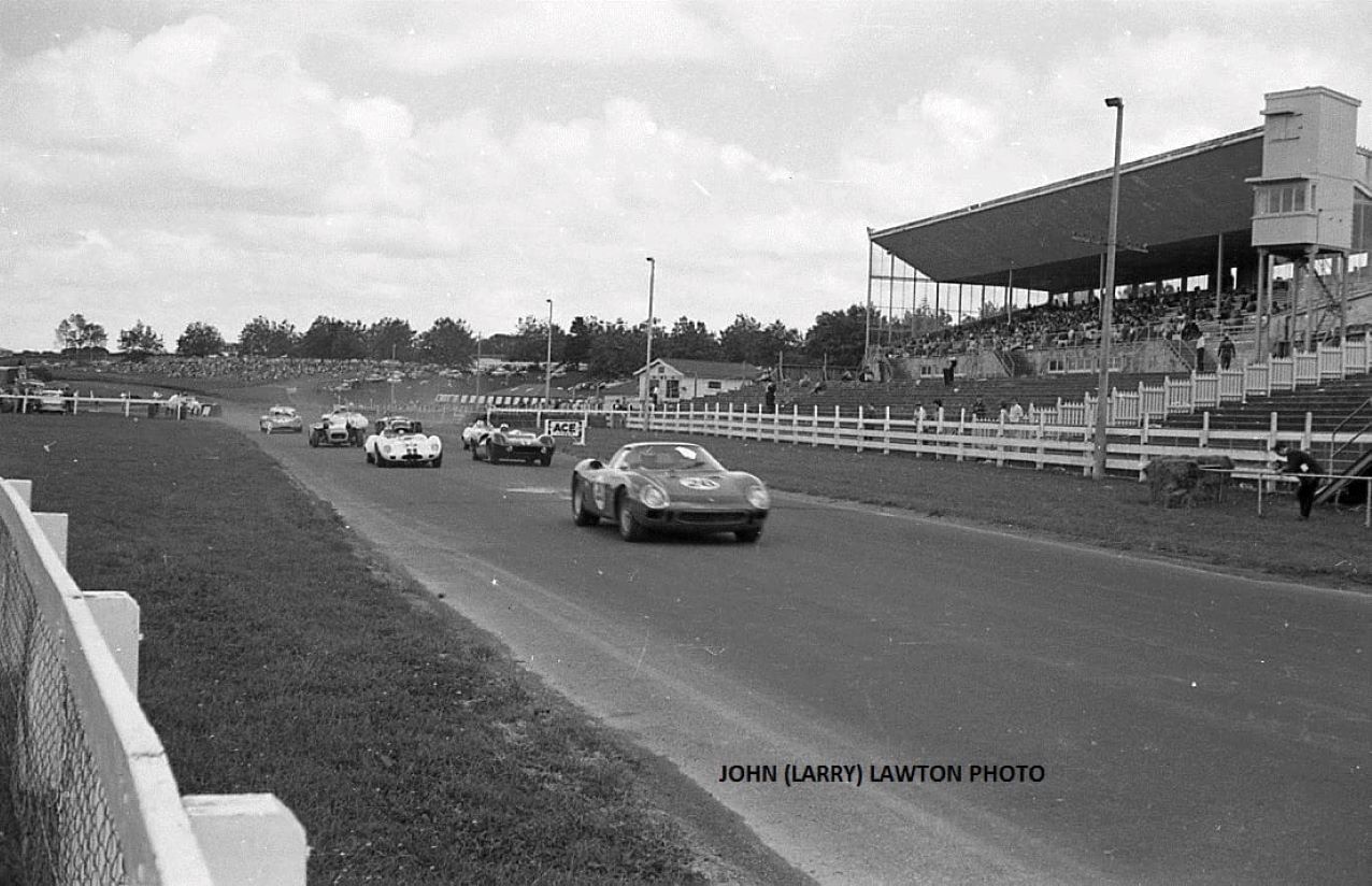 Name:  Pukekohe 1967 #128 Auckland Car Club meeting Pukekohe - Dec 10th 1967. Andy Buchanan David Oxton.jpg
Views: 563
Size:  176.7 KB