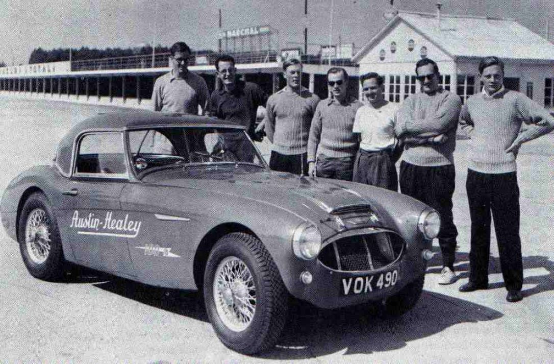 Name:  AH 100 SIX #033 VOK490 Monthlery 1958 with the Drivers 180 kb 2 CUAC archives.jpg
Views: 217
Size:  180.0 KB