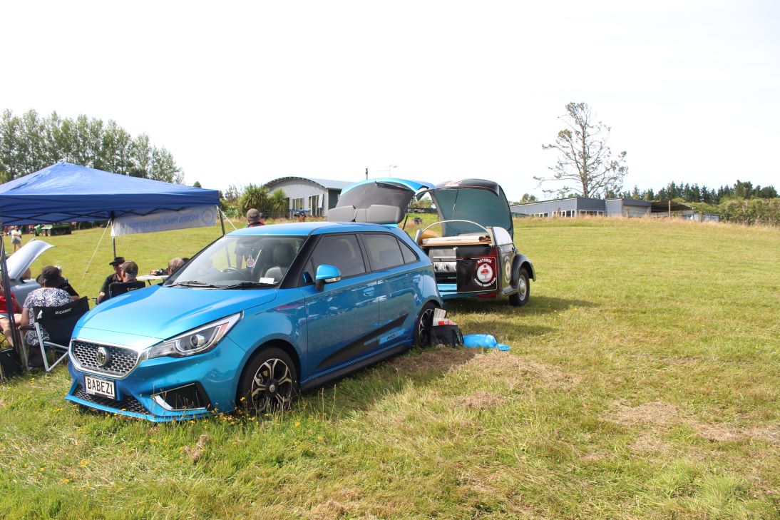 Name:  AHCC 2024 #027 Pahoia Car Show - Morris Minor MM trailer BBQ behind MG3 18 Feb 2024 R Dowding.jpg
Views: 449
Size:  170.3 KB