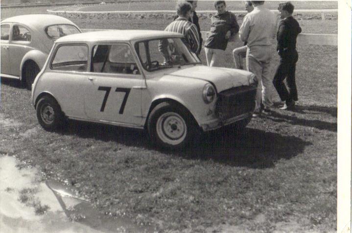 Name:  Mini Ford #011 The car Pukekohe 1968 Club Circuit meeting #77 arch R Dowding.jpg
Views: 468
Size:  57.0 KB