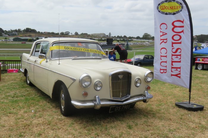 Name:  224_0211_099 Wolseley.JPG
Views: 917
Size:  104.4 KB