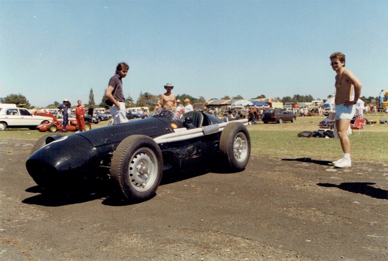 Name:  Ardmore 1989 #005 the Reunion  Maserati 250F  side view R Dowding.jpg
Views: 1312
Size:  129.8 KB