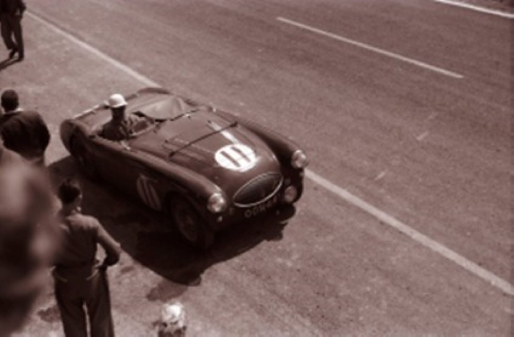 Name:  AH 100S #455 OON441 SPL258BN Reims 12 hr Race 14 Jul 1957 Hudson - Kellett in pits 137kb arch Ci.jpg
Views: 9
Size:  137.2 KB
