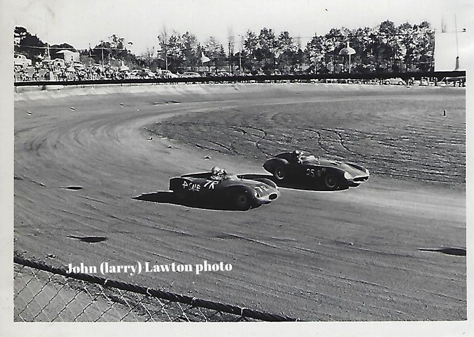 Name:  NSCC 1965 #324 1965 8 May Western Springs sunstrike on start line. Monza Corvette  Ken Smith. pr.jpg
Views: 292
Size:  103.7 KB