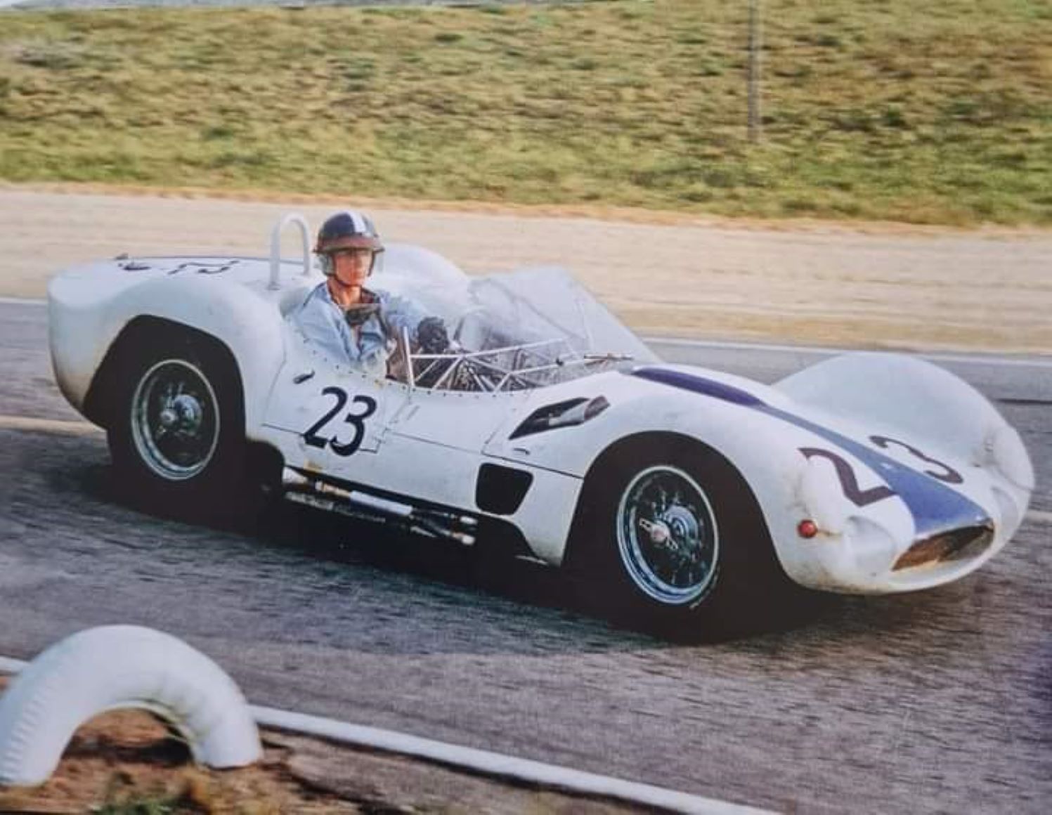 Name:  Cars #160 Camoradi Maserati Tipo 61 - Birdcage - Dan Gurney Stirling Moss Sebring 1960 arch Arve.jpg
Views: 170
Size:  179.9 KB
