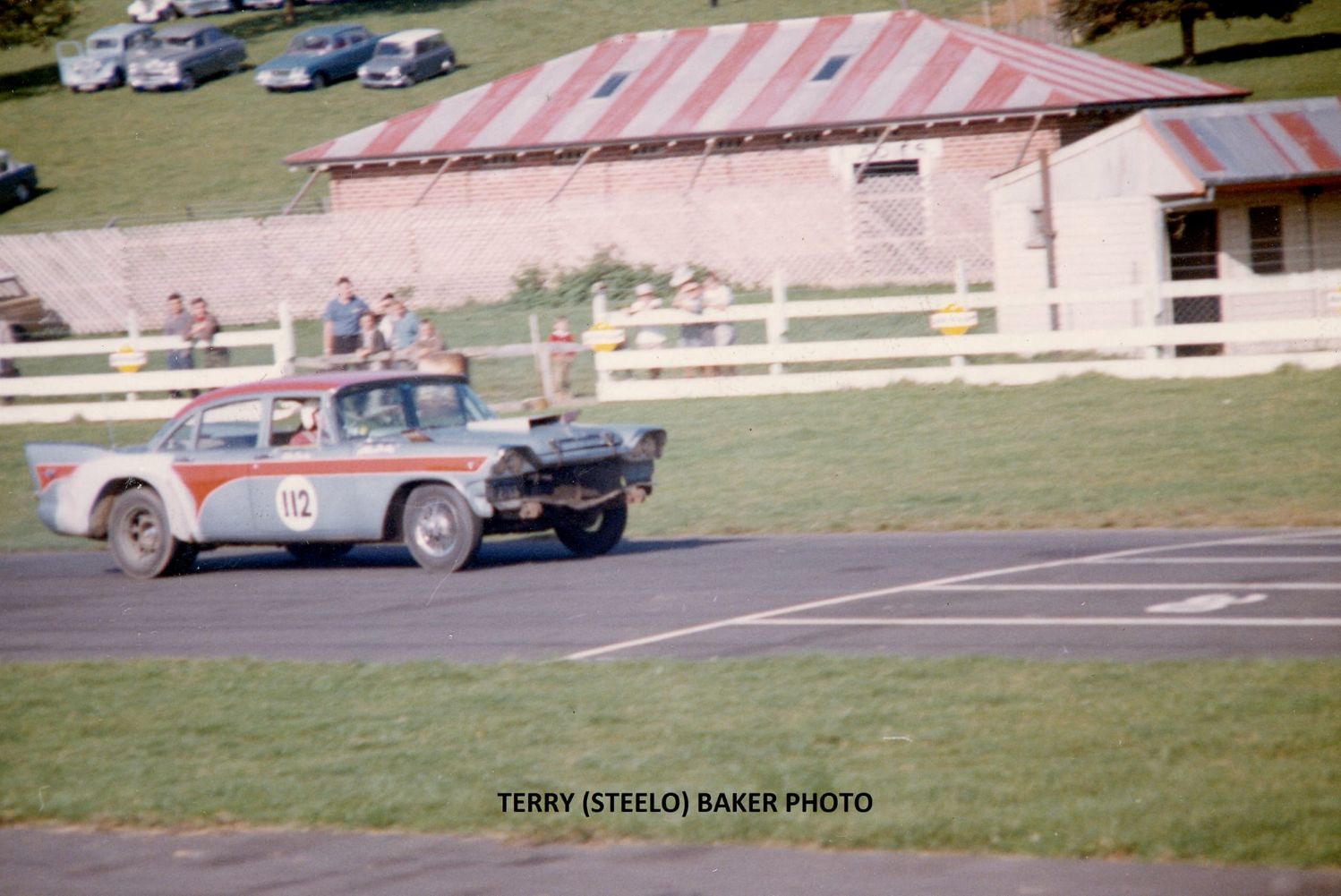 Name:  Pukekohe 1965 #210 Colin Lumsden De Soto #112 wide wheels big scoop front straight colour JLL Te.jpg
Views: 920
Size:  179.4 KB