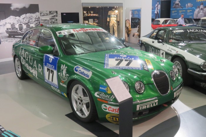 Name:  224_0823_092 Jaguar S Diesel.JPG
Views: 1867
Size:  104.0 KB