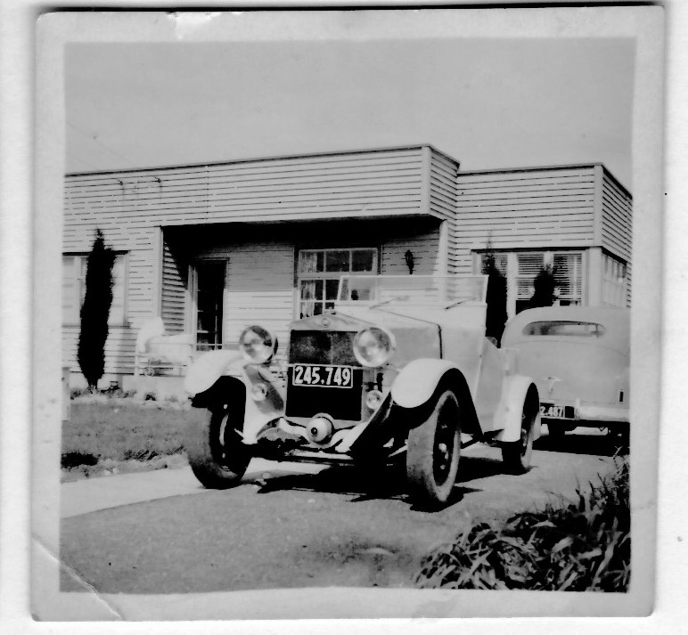 Name:  Fiat 509 #027 Special front view Trevor Sheffield plate 245,749 1951 -56 plate Q arch T Sheffiel.jpg
Views: 505
Size:  138.6 KB