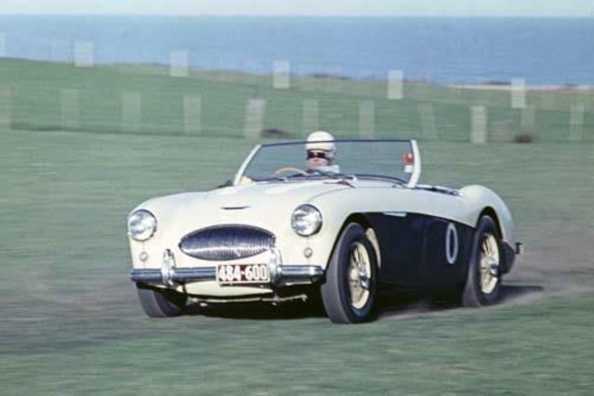 Name:  AHS3802 #048 AH 100S AHS3802 100S Fred Losee Wangaloa nr Balclutha 1960 Allan Dick CC& W NZ NZ 1.jpg
Views: 541
Size:  154.3 KB