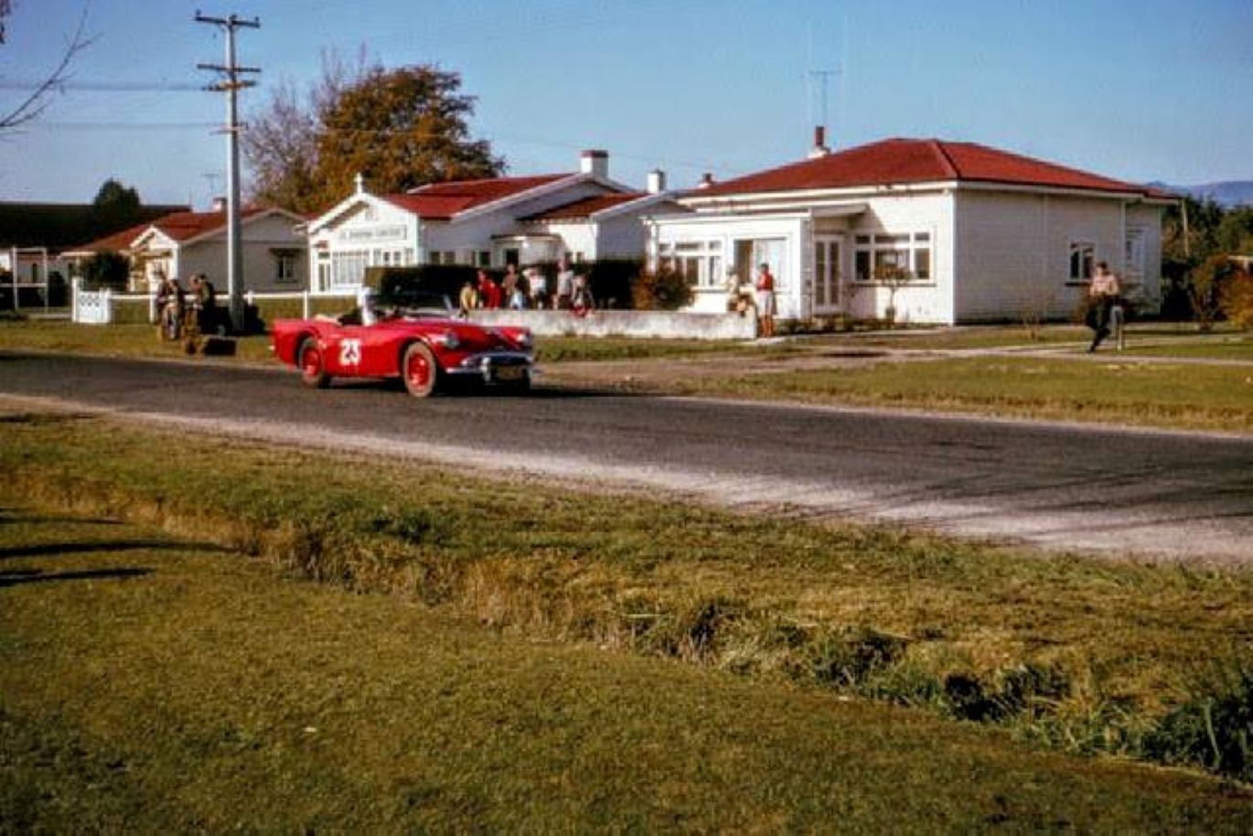 Name:  Matamata 1964 #076 Daimler SP250 #23 Red Wally Bern top down Hohaia St 1964 arch Steve Taylor.jpg
Views: 137
Size:  179.7 KB