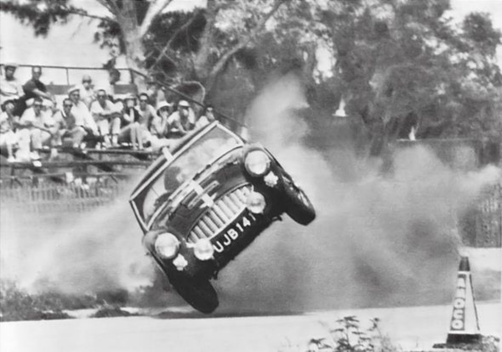 Name:  Sebring 1960 #024 AH 3000 UJB141 #19 Fred Spross Rollover at Sebring 1960 front crop - arch R Jo.jpg
Views: 262
Size:  166.9 KB