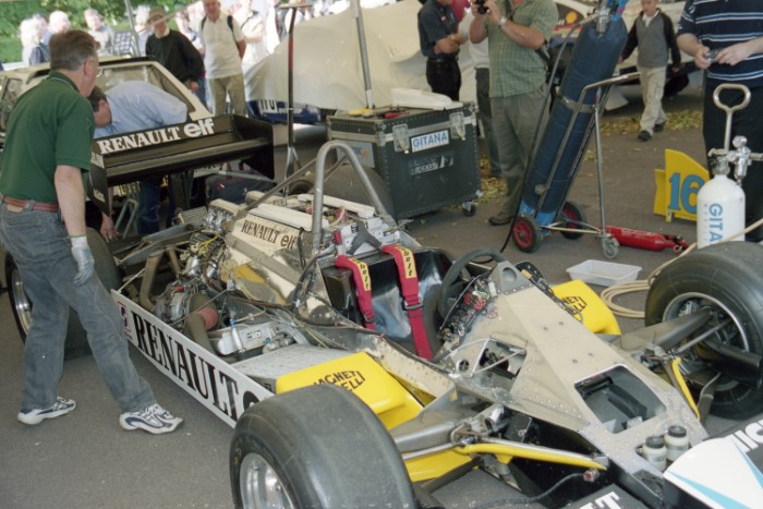 Name:  204_0625_232 Renault.JPG
Views: 565
Size:  100.7 KB