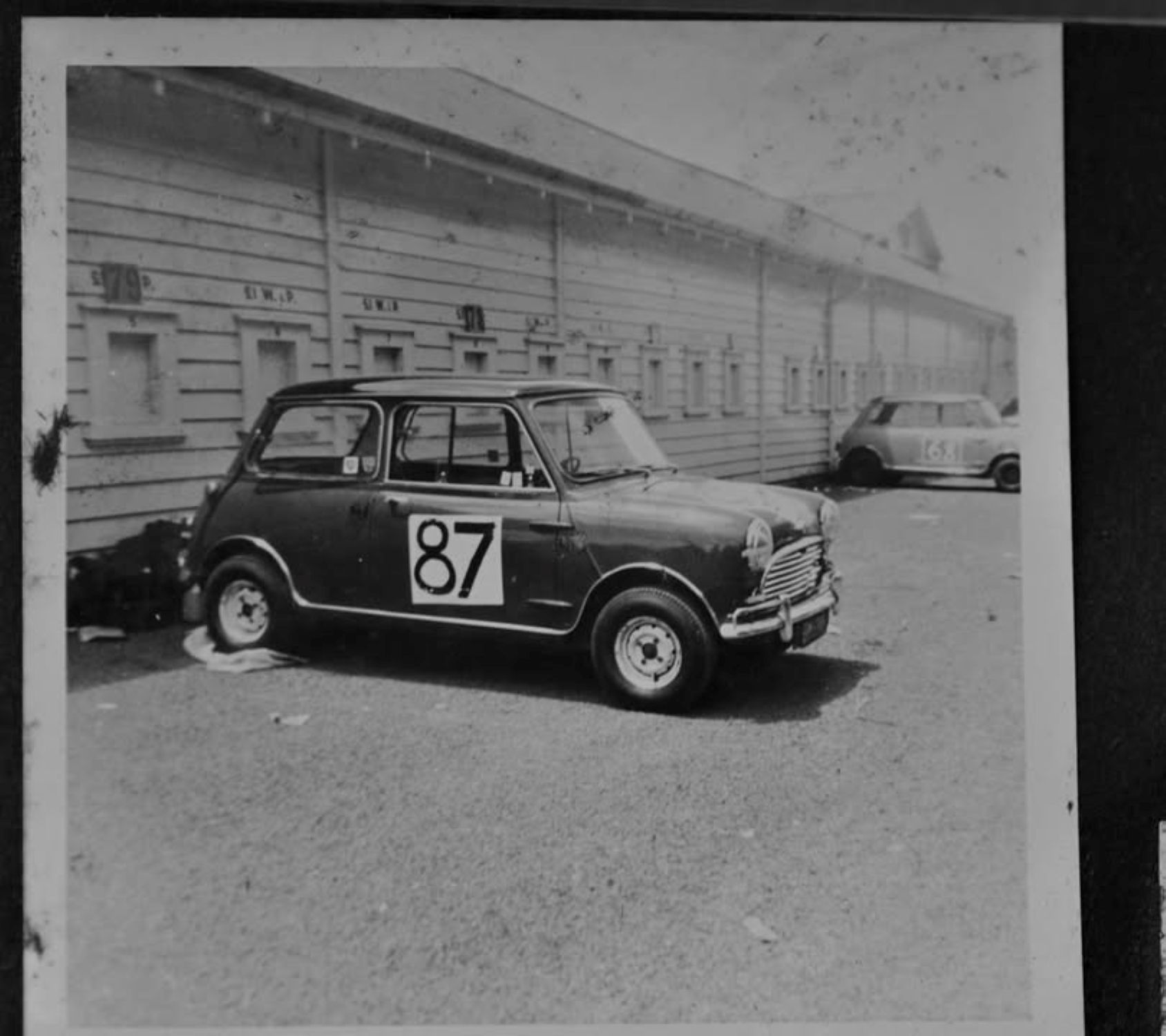 Name:  Pukekohe 1965 #155 1965 GP meeting Mini Cooper K. Madgwick arch CAN AD Photo Arthur Uden.jpg
Views: 101
Size:  179.7 KB