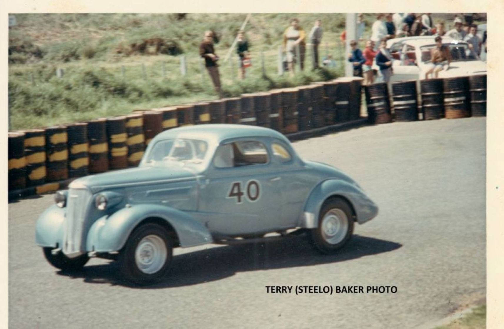 Name:  Paritutu 1967 #044 Chev Coupe #40 Kevin Green 179kb arch JLL photo Terry Steelo Baker.jpg
Views: 58
Size:  178.6 KB