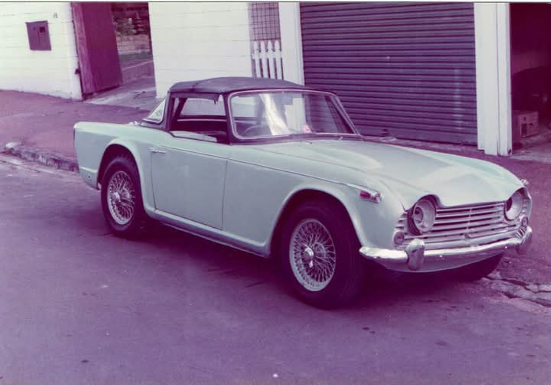 Name:  Garage #037 Triumph TR4A 1984 second accident front - side arch R Dowidng.jpg
Views: 63
Size:  180.4 KB