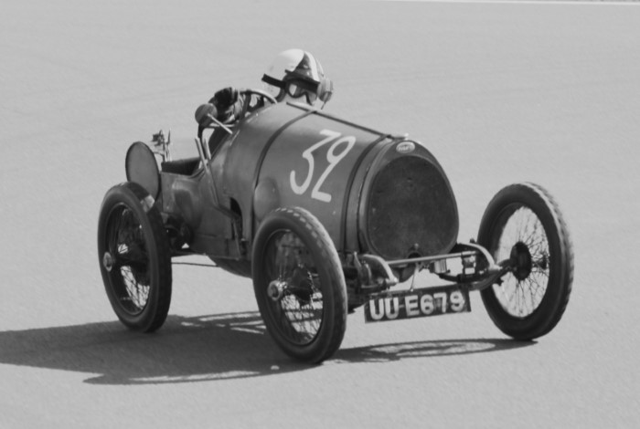 Name:  225_0412_255b Bugatti.JPG
Views: 12
Size:  88.4 KB
