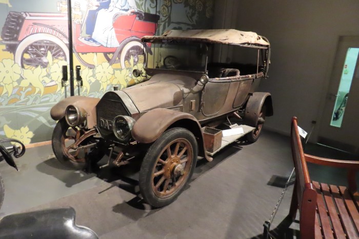 Name:  225_0415_011 Humber.JPG
Views: 69
Size:  108.4 KB
