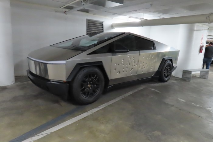 Name:  225_0407_044 Tesla.JPG
Views: 33
Size:  75.0 KB